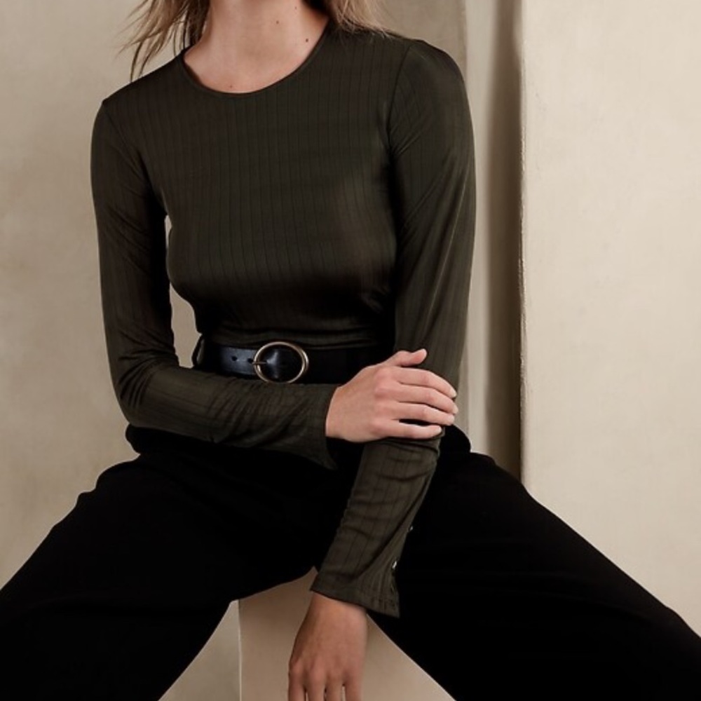 Banana Republic Green Ribbed Fitted Blouse